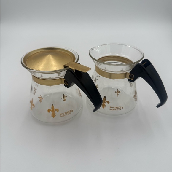 Pyrex | Kitchen | 2x Vintage 95s Mini Pyrex Usa Coffeetea Pot Creamer W ...